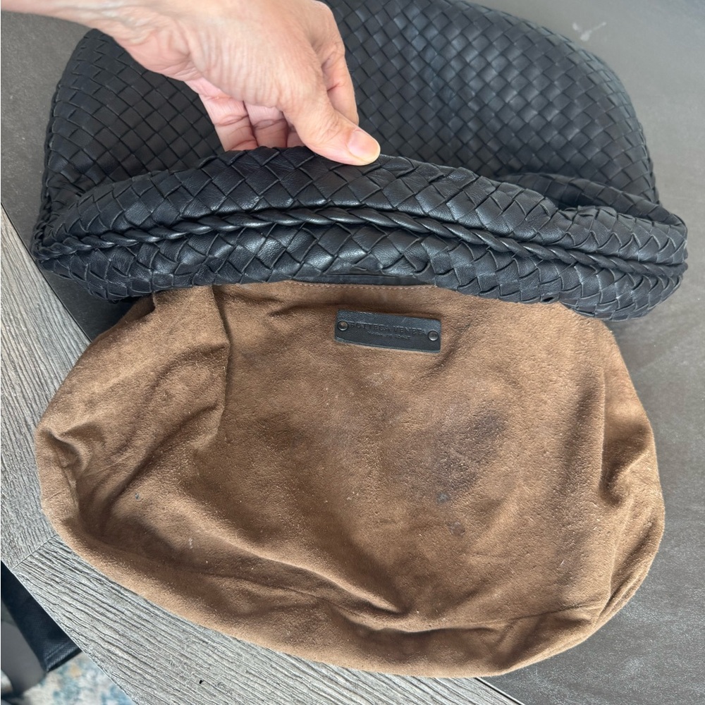 Bottega Veneta Medium Hobo Black - Picture 11 of 15